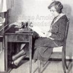 Vicki Baum nel suo ufficio presso la casa editrice Ullstein